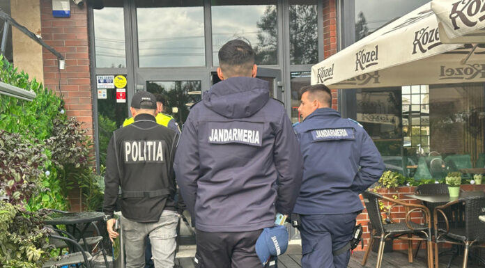 Polițiștii și jandarmii au descins în barurile de lângă școli! Zeci de elevi, prinși chiulind
