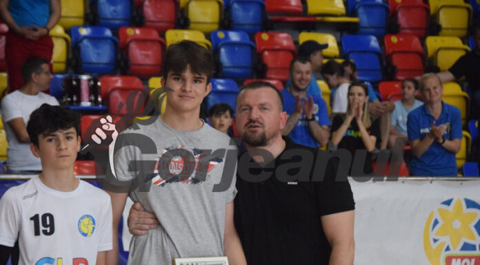 Handbalist gorjean, chemat sub tricolor