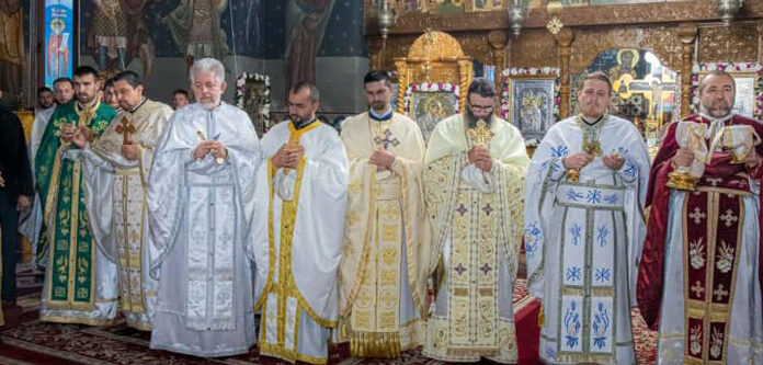 Conferinţa preoţească pastoral-misionară de toamnă a preoţilor de parohie din Protopopiatele Târgu-Jiu Nord şi Târgu-Jiu Sud – Conferinţa şi referatul intitulat: «Anul comemorativ al duhovnicilor și mărturisitorilor ortodocși români din secolul al XX-lea», susținut de către Pr. Cornescu Valentin Daniel, de la Parohia Menții din Dos, judeţul Gorj