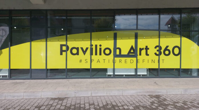 Expoziția ,,Lemnul, Pânza și Vorba”, deschisă până la sfârșitul lunii octombrie 2025, în sediul PavilionArt360