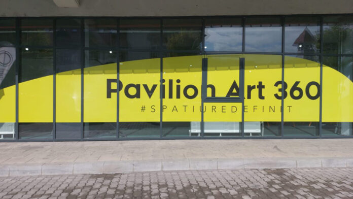 Expoziția ,,Lemnul, Pânza și Vorba”, deschisă până la sfârșitul lunii octombrie 2025, în sediul PavilionArt360