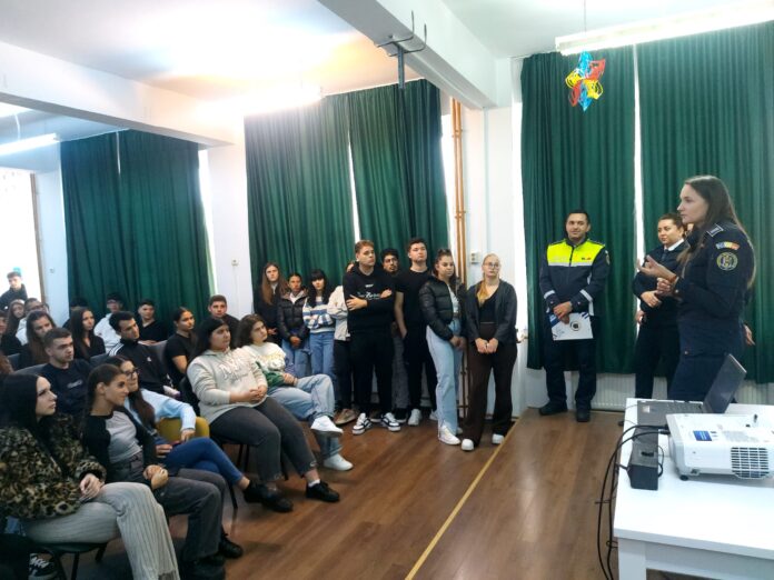 Campanie de prevenire a consumului de droguri la Liceul Teologic