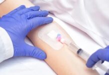 Asistentă medicală, condamnată pentru luare de mită