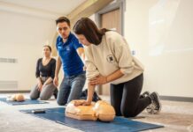 Curs de prim ajutor de bază, avansat și pediatric pentru adulți, părinți și cadre medicale cu MENSAVE în Târgu Jiu