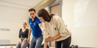 Curs de prim ajutor de bază, avansat și pediatric pentru adulți, părinți și cadre medicale cu MENSAVE în Târgu Jiu