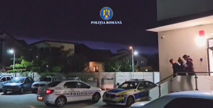 VIDEO: O elevă de la un liceu din Târgu-Jiu a fost reținută