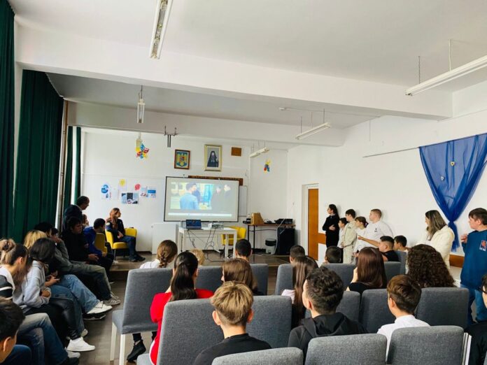 Acțiune pentru prevenirea traficului de substanțe interzise, la Liceul Teologic din Târgu-Jiu