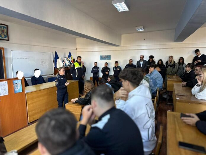 Elevii din Motru, față în față cu doi deținuți condamnați pentru infracțiuni grave