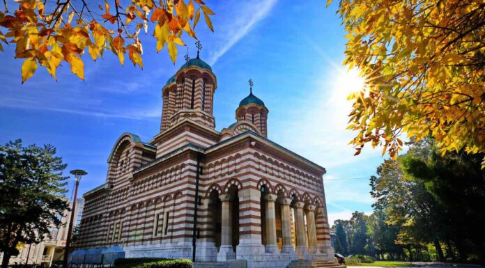 Ocrotitorii Olteniei, Sfinții Mari Mucenici Serghie și Vah, sărbătoriți astăzi