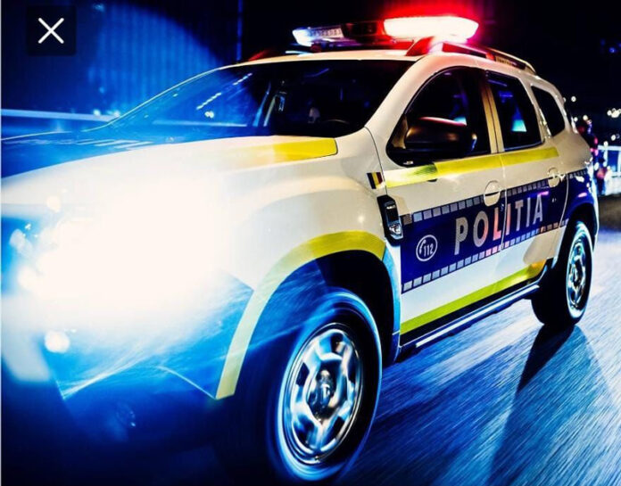 I-a lovit autoturismul vecinului, după ce a condus o mașină băut și fără permis