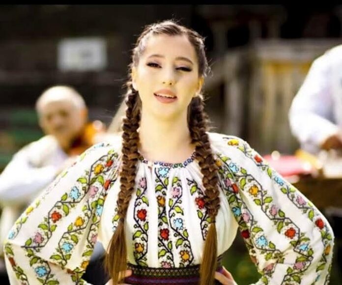 Cursantă a ȘPA Târgu Jiu, premiată la un festival național de folclor