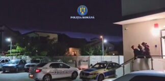 Video: Eleva unui liceu din Târgu-Jiu, reținută după ce a amenințat un coleg cu cuțitul