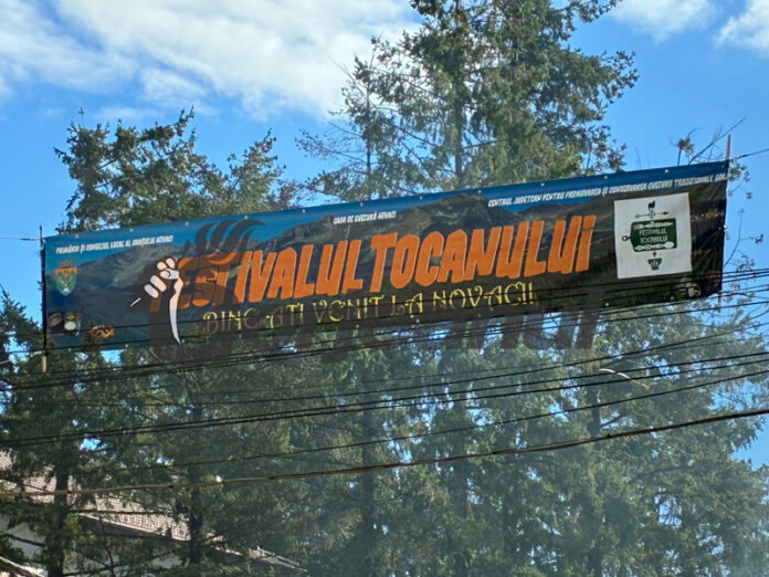 Mii de oameni la Festivalul Tocanului de la Novaci!