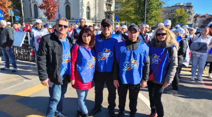 Salariați din Gorj, la mitingul anti-austeritate din Capitală