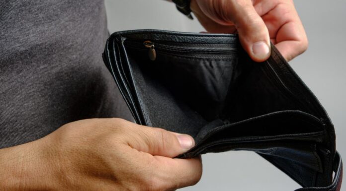 Nu va crește salariul minim. Acord al coaliției