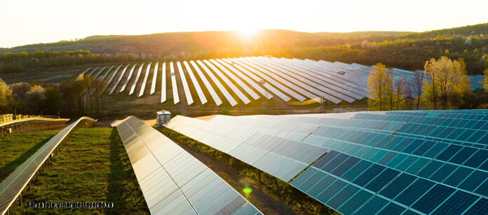 Ce s-a ales de parcurile fotovoltaice ale CE Oltenia: milioane cheltuite, termene ratate și conduceri bine remunerate