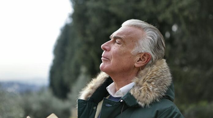 Eleganța care rezistă în timp: cum alegi geaca potrivită pentru sezonul rece