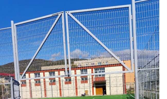 Incident la o școală din Bumbești-Jiu