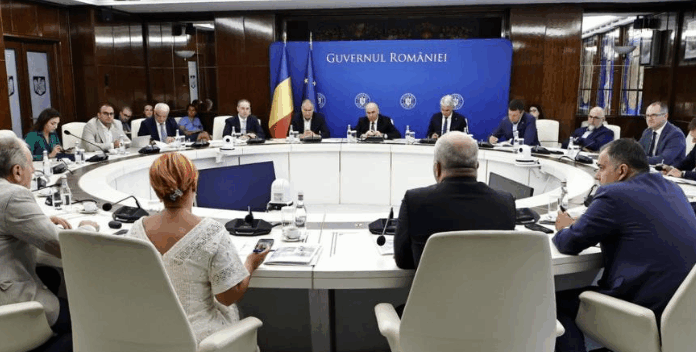 Coaliția de guvernare se întrunește azi. Concedierile, în discuție