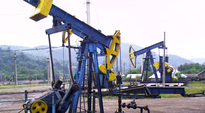 Evoluţia extracţiei de petrol în Oltenia, până la privatizare