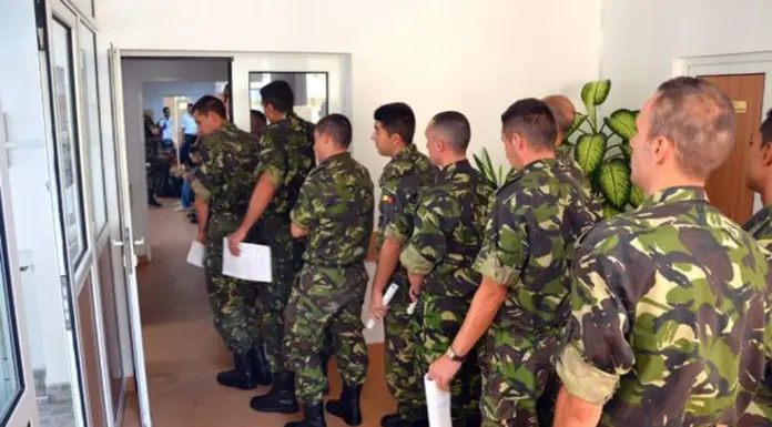 Proiectele pentru stagiu militar voluntar, aprobate azi de Guvern
