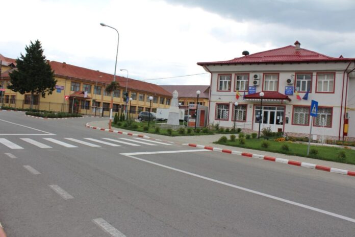 BĂĂĂ! CE E TAT-TU ?