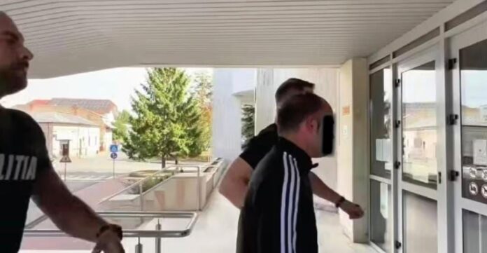 Trimis în judecată după ce ar fi comis de 137 de ori infracțiunea de înșelăciune