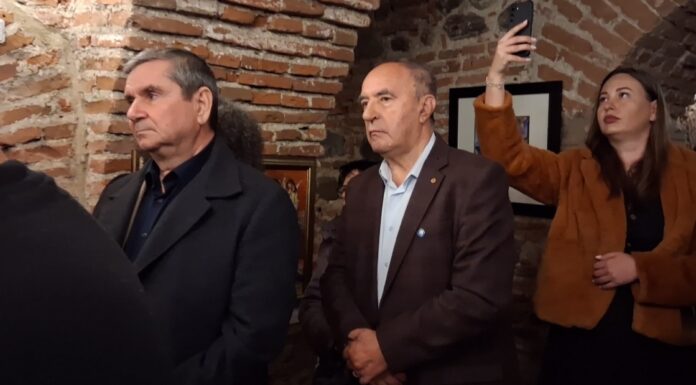 La salonul boieresc al culturii de la Cula Glogovenilor, umorul a fost la înălțime