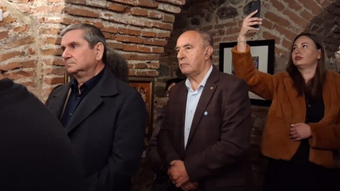 La salonul boieresc al culturii de la Cula Glogovenilor, umorul a fost la înălțime