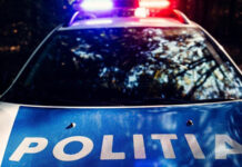 Adolescent prins de polițiști după ce a furat bani dintr-o mașină