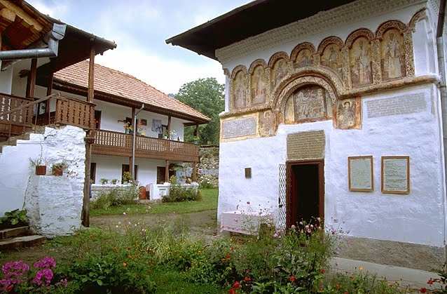 Duminică, 23 noiembrie 2025, credincioşii prăznuiesc Sărbătoarea Sfântului Antonie de la Iezeru-Vâlcea, ocrotitorul Olteniei