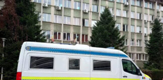 Amenințări cu moartea, la Scoarța! Doi tineri au ajuns în arest