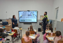 Polițiștii, în acțiune la o școală din Tismana