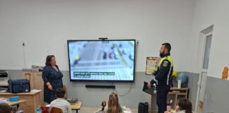 Polițiștii, în acțiune la o școală din Tismana