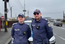 FOTO: Doi polițiști din Târgu-Jiu, în acțiunea care a schimbat destinul unei femei
