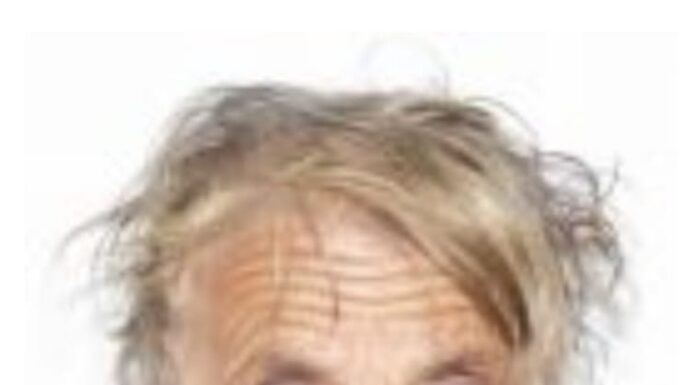 FOTO: Femeie de 77 de ani, căutată de polițiști