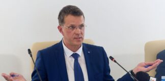 CV-ul care zdruncină încrederea unei națiuni