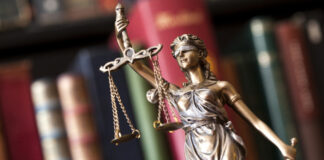 Cercetați în libertate după ce au depus mărturie mincinoasă