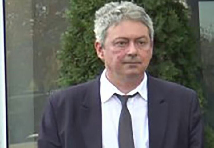 În ce condiții va rămâne Dan Iulius Plaveti șef la CEO. O pune iar de-un conflict de interese?