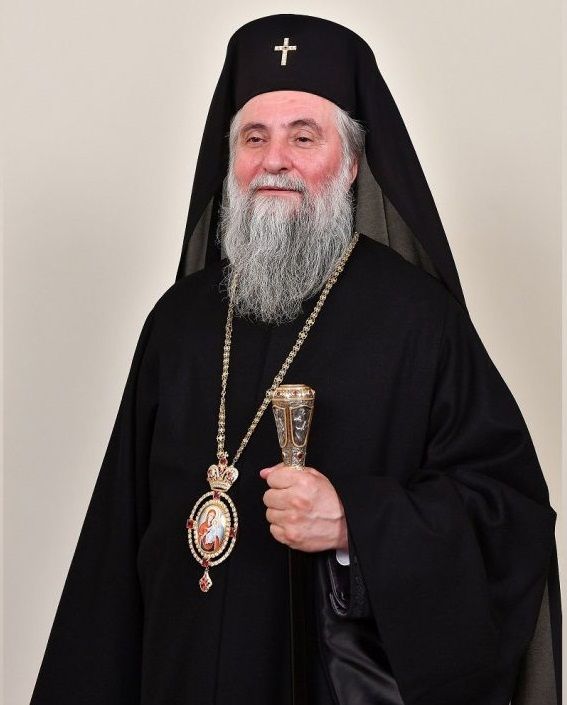 LA MULŢI ŞI BINECUVÂNTAŢI ANI, ARHIERIA VOASTRĂ! – ,,Atâta înţelepciune a avut Biserica nastră şi atâta spirit de convergenţă şi sinteză, încât nimeni nu s-a simţit în afara Bisericii”!