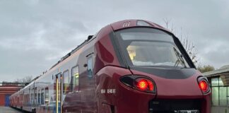 Pas important pentru transportul feroviar. Alstom finalizează recepția unei noi rame care va lega Bucureștiul de Târgu Jiu