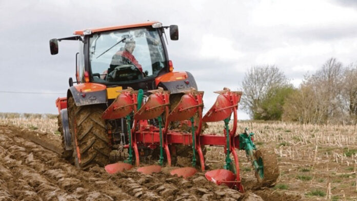 Agricultura pe înțelesul tuturor – Faceți-vă un mare bine, arați terenul toamna (2)