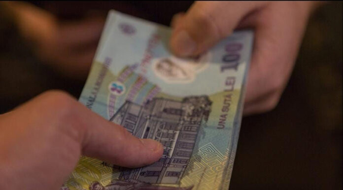 Gestionar reținut pentru delapidare