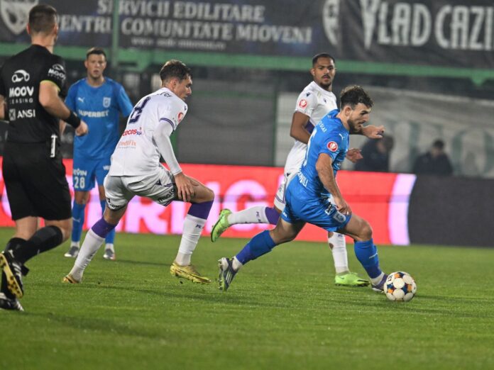 Universitatea Craiova, victorie la debutul lui Coelho