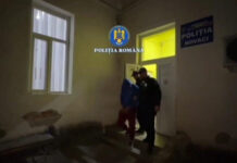 VIDEO: Bătaie la o partidă de poker, într-un bar din Roșia de Amaradia