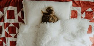 Răcit? Fii atent la aceste semne – corpul îți transmite când e timpul să ceri ajutor