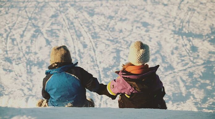 Geacă călduroasă pentru copii – modele practice și la modă pentru iarna 2025/2026