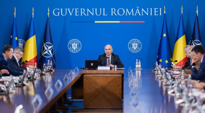 Mai multe ordonanțe pregătite de Guvern. Îngheață salariile