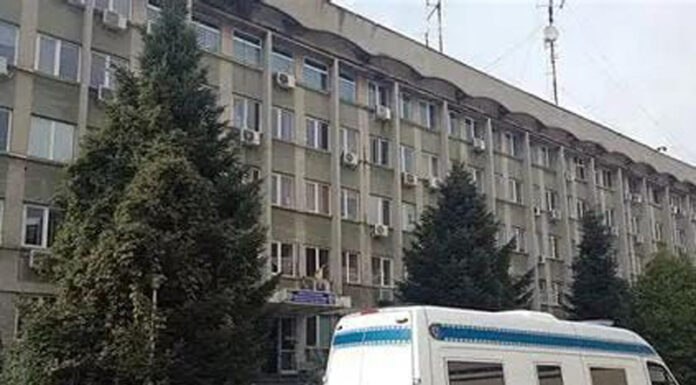 Doi bărbați din Târgu-Jiu, reținuți după ce au intrat în curtea vecinului și l-au amenințat