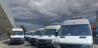 Alte cinci microbuze electrice pentru elevii din Gorj